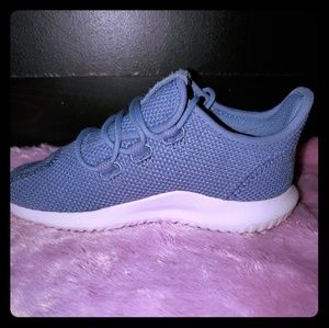 Toddler Adidas size 9 1/2 (baby blue)